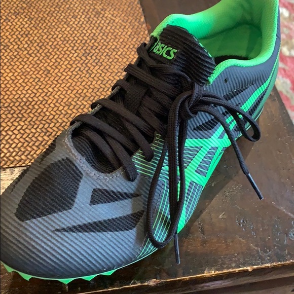 ASICS track shoes - Picture 2 of 6